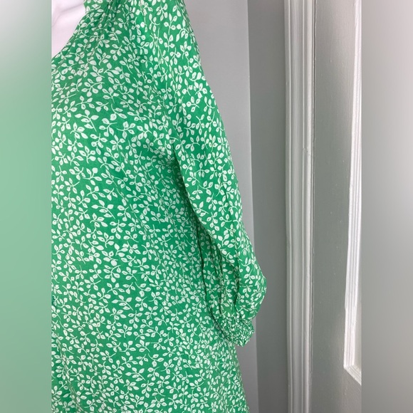 DRAPER JAMES Rsvp Green Floral Print Dress missing string belt - Picture 9 of 9